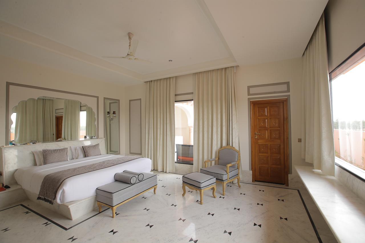 Royal Exclusive Villa Suite Private Pool Welcome drink on arrival 2 pints of Kingfisher lager beer One child up to 10 years complimentary without extra bed on all resort services