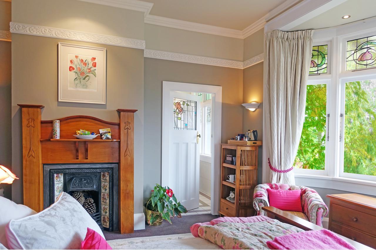 Queen Room Garden View