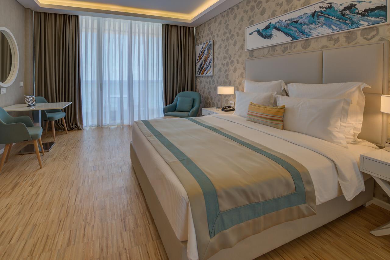 Premium Bay Room