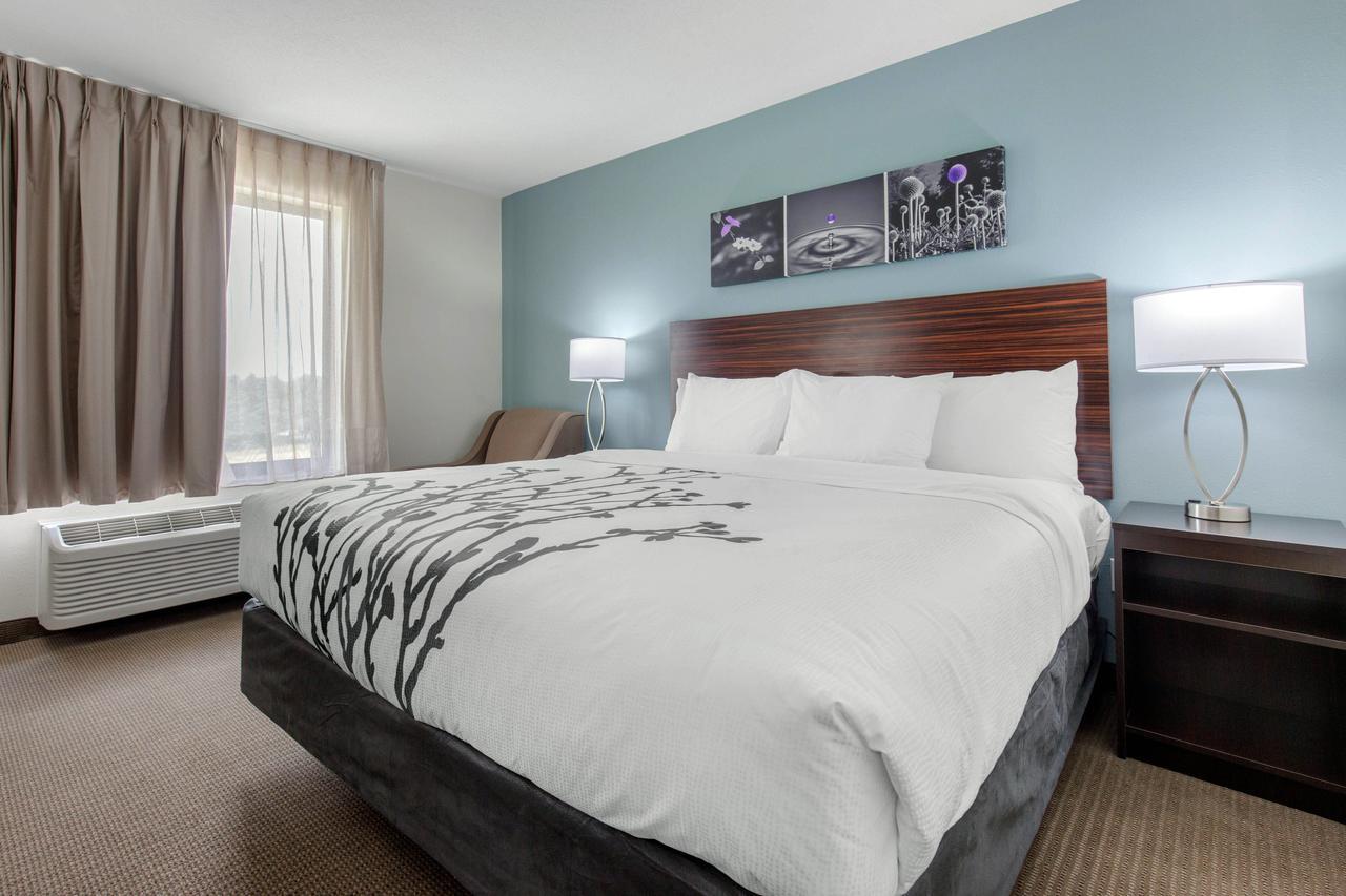 King Room - Accessible/Non-Smoking