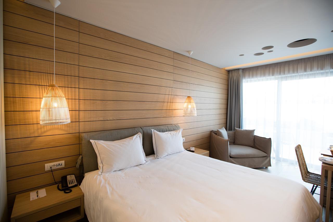 Standard Suite,737270887:JPEG