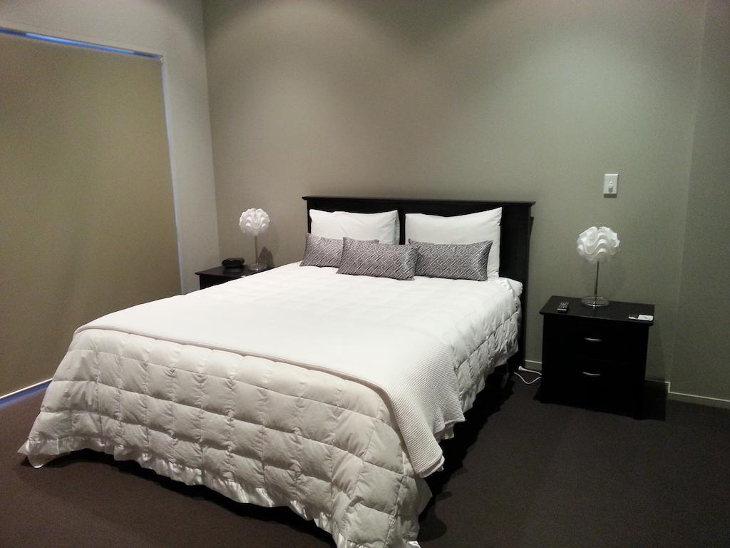 One-Bedroom Suite - Water Front,67694009:JPEG