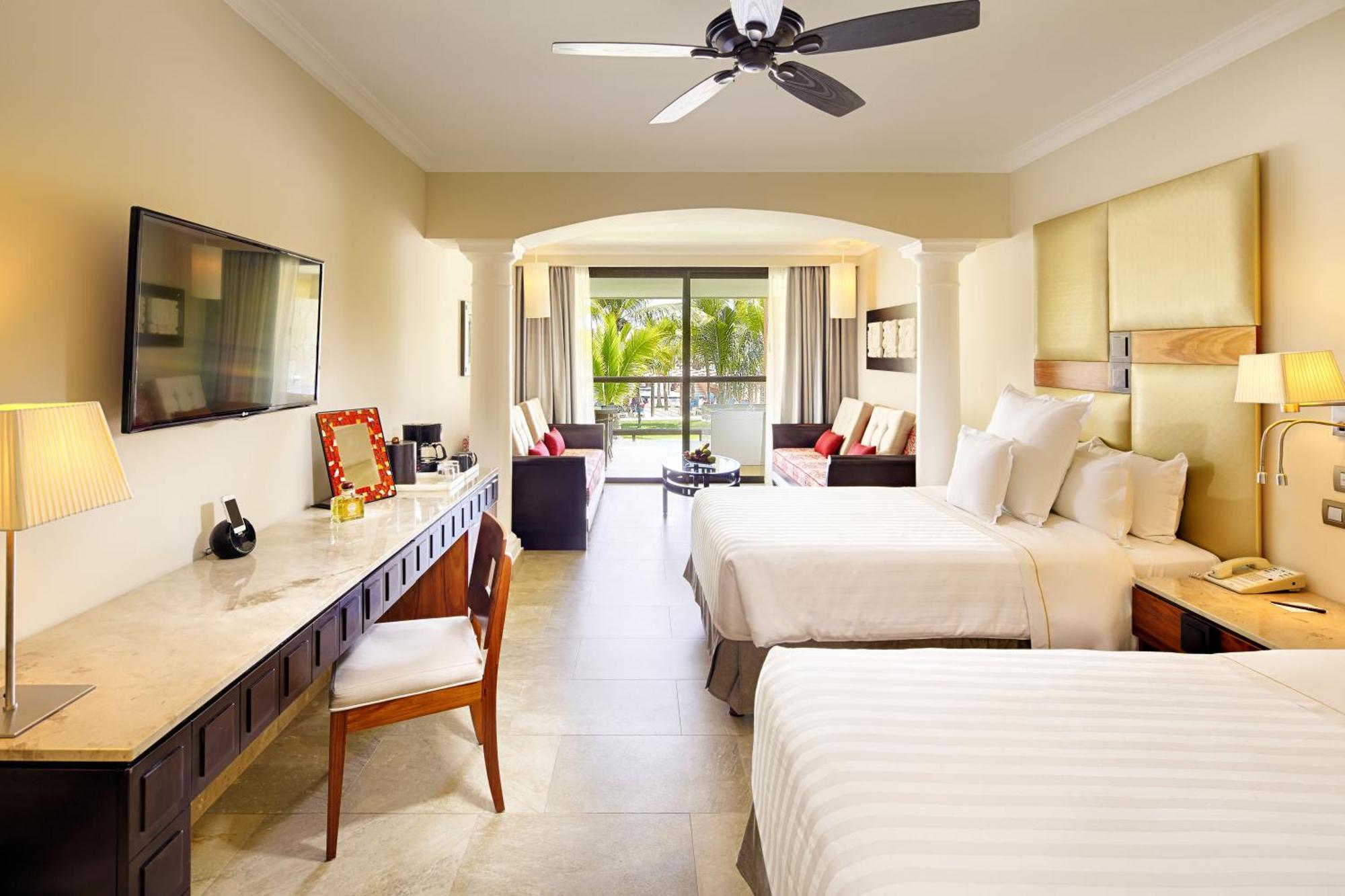 Junior Suite Ocean Front Premium Level