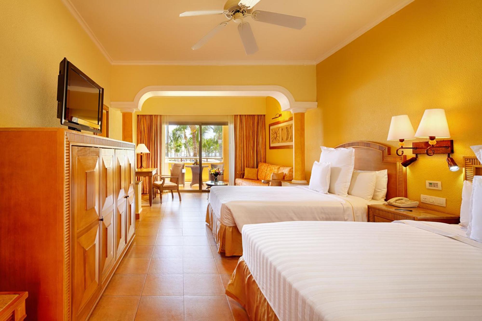 Junior Suite Ocean Front Premium Level