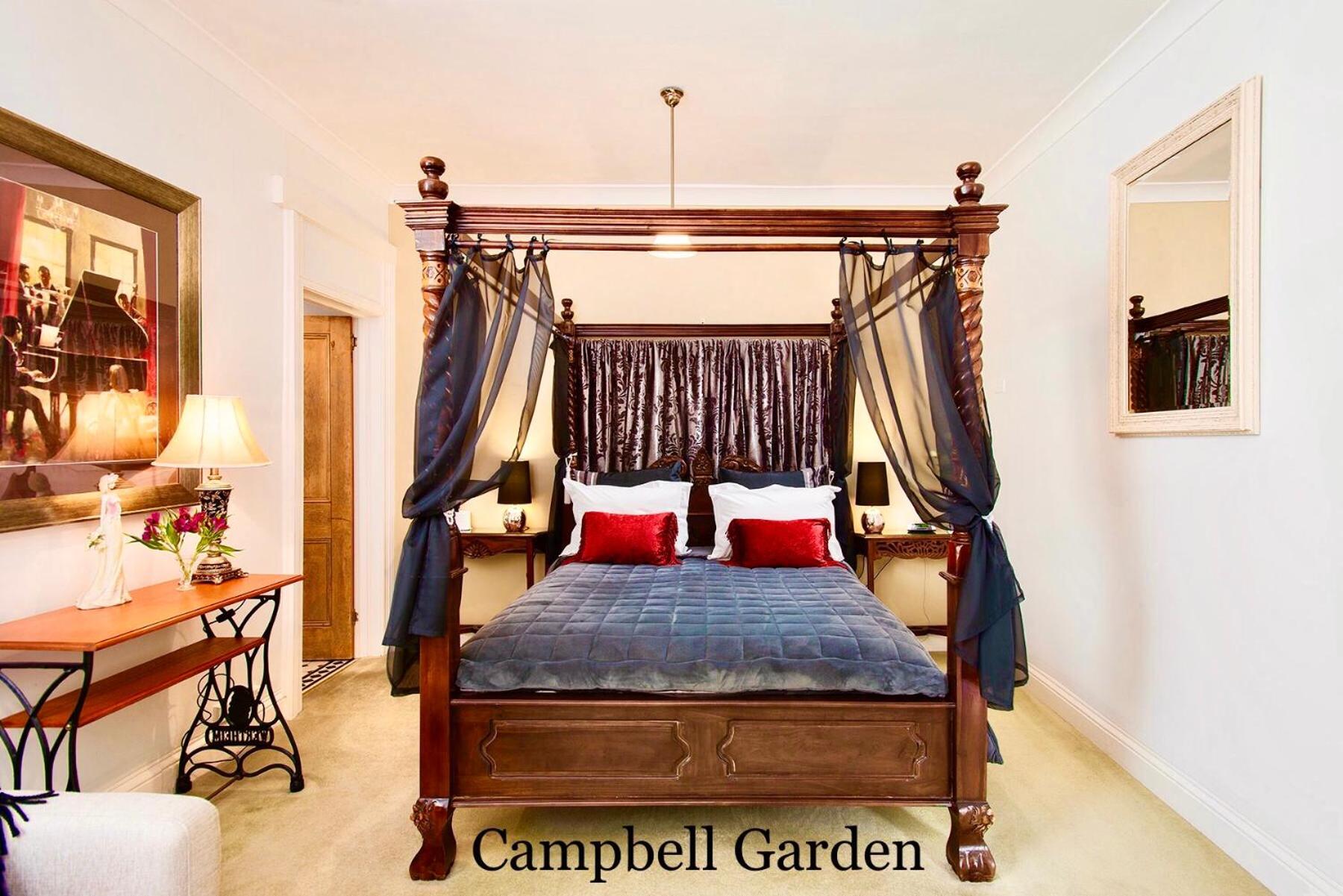 Campbell Queen Room Garden View
