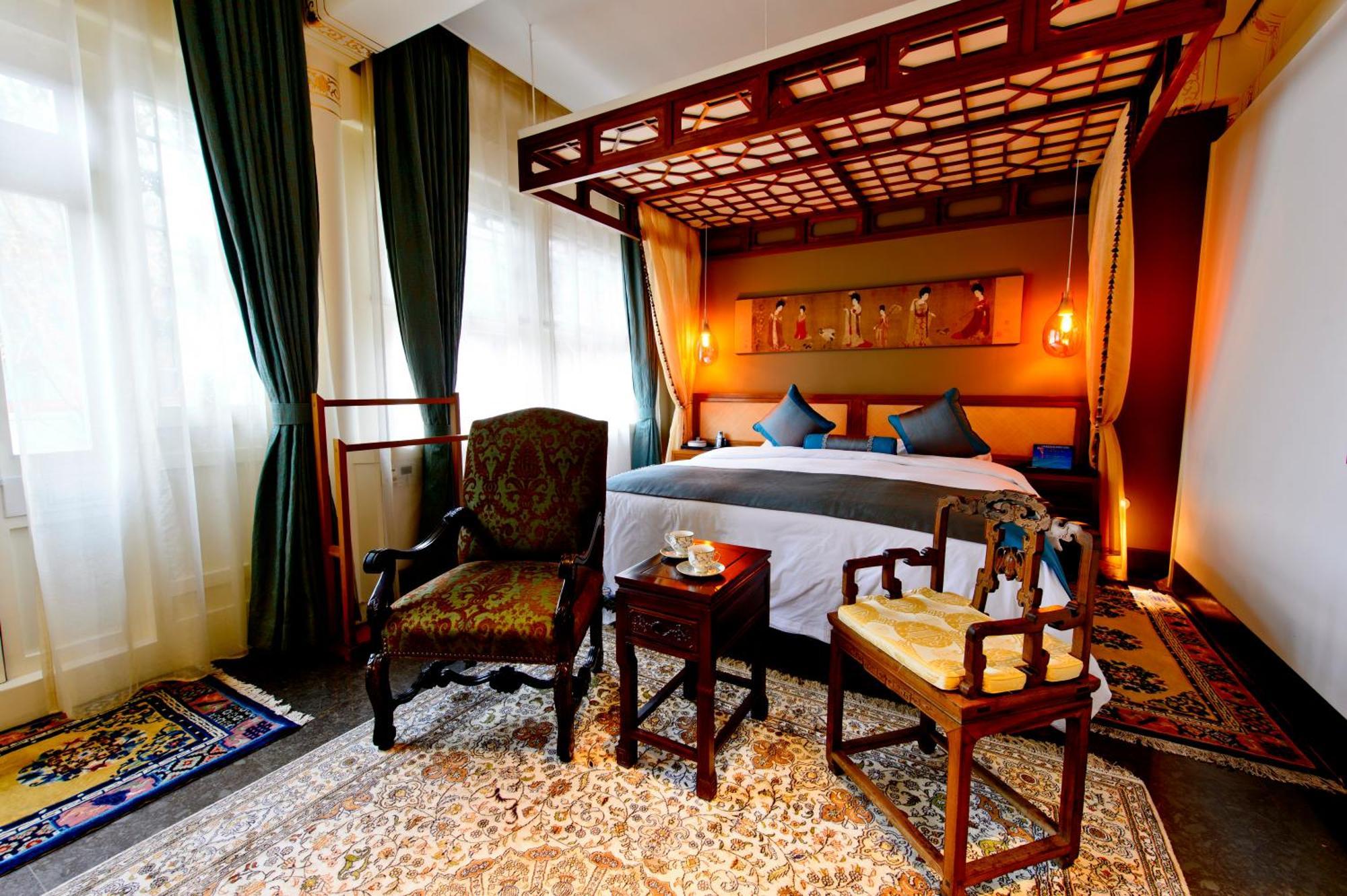 South Courtyard Superior Room