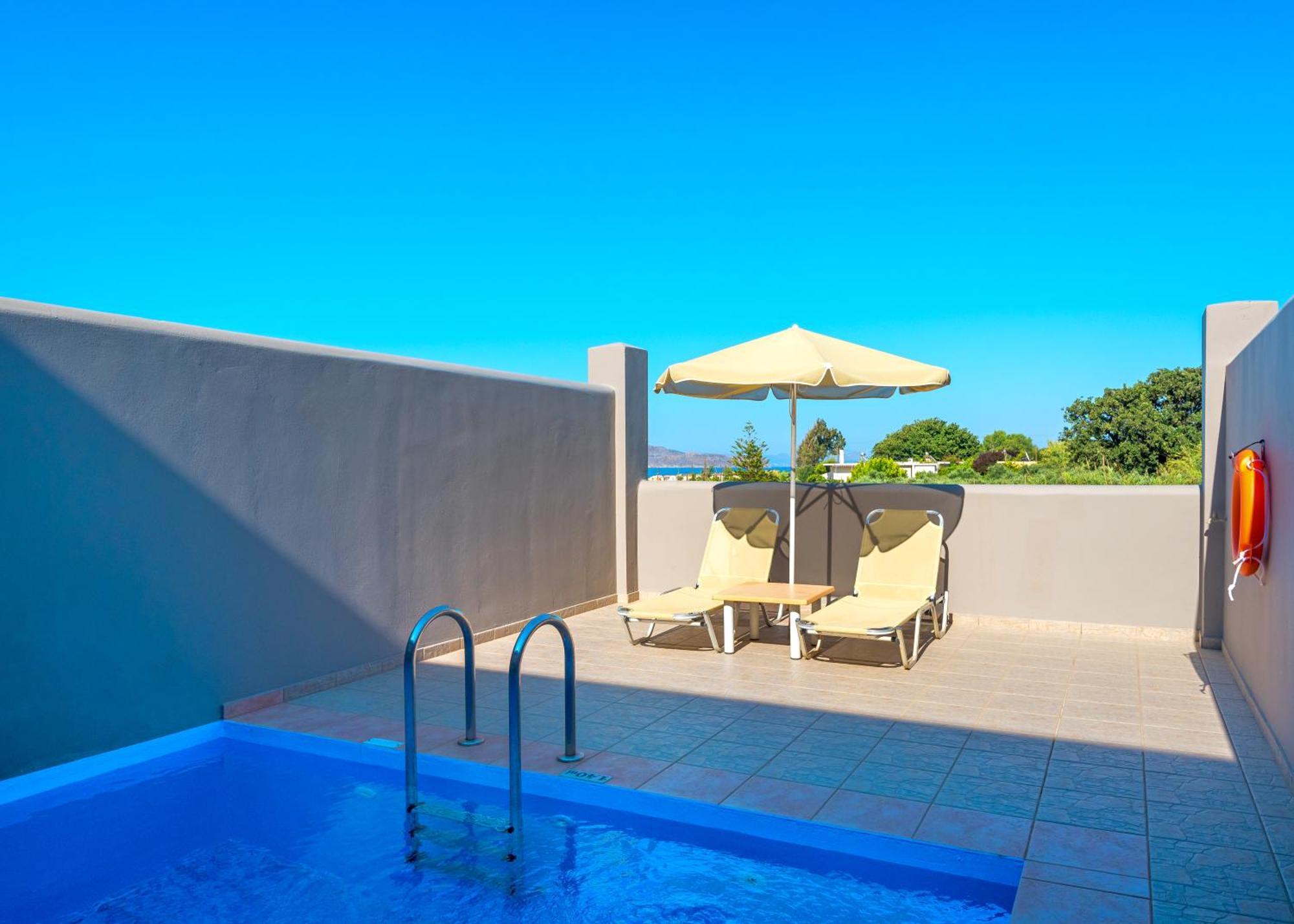 Junior Suite Private Pool,677571657:JPEG