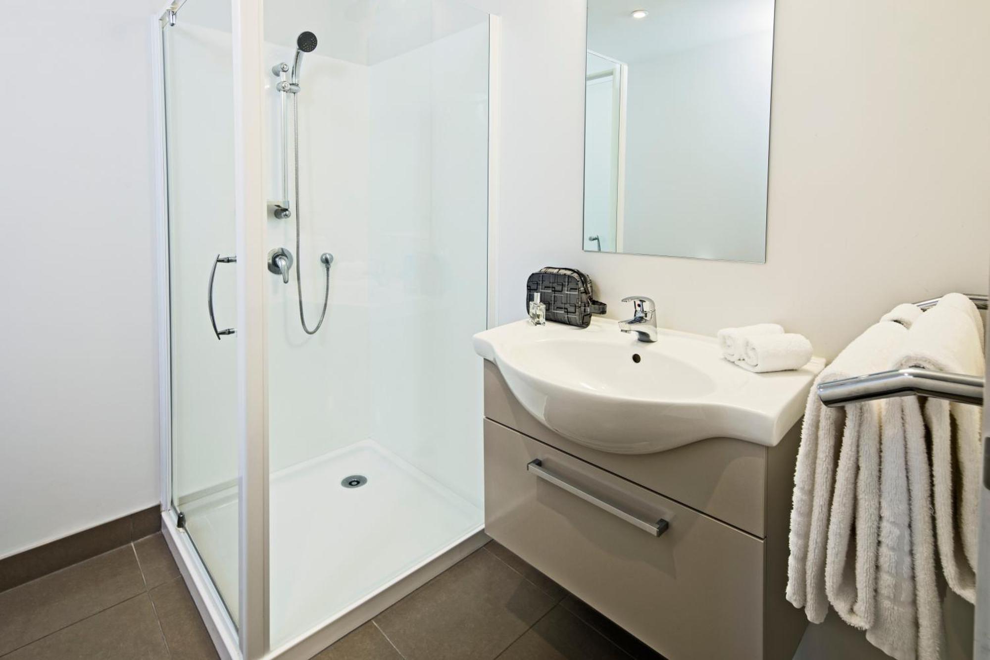 Executive One-Bedroom Apartment,678844236:JPEG