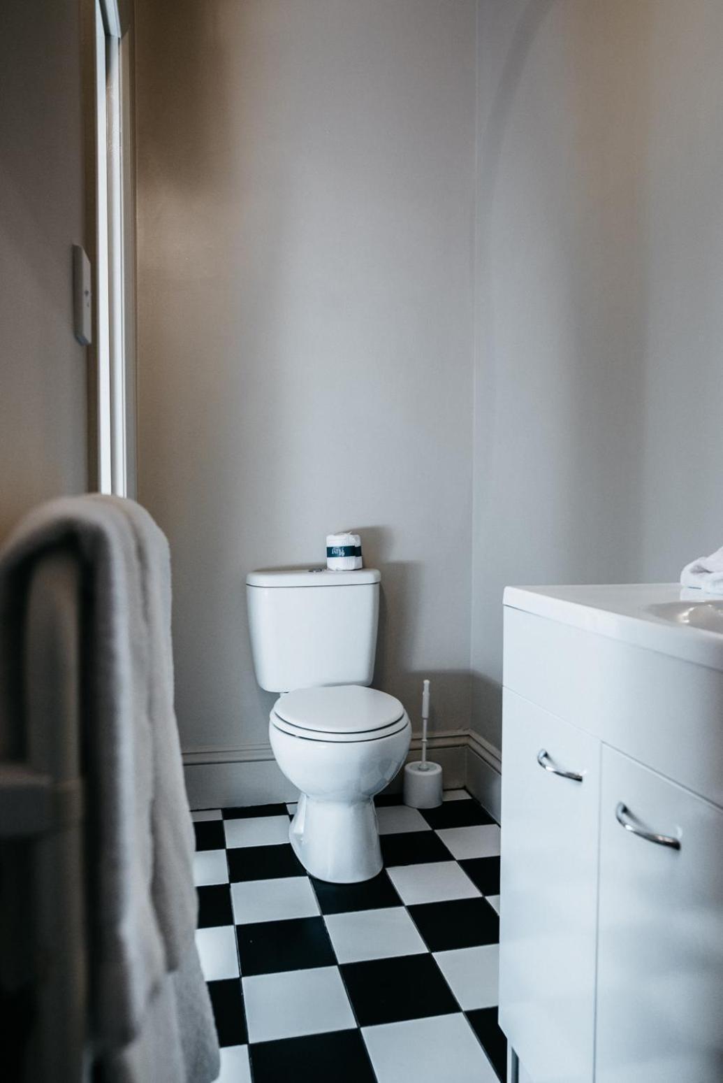 Single Room Private Bathroom
