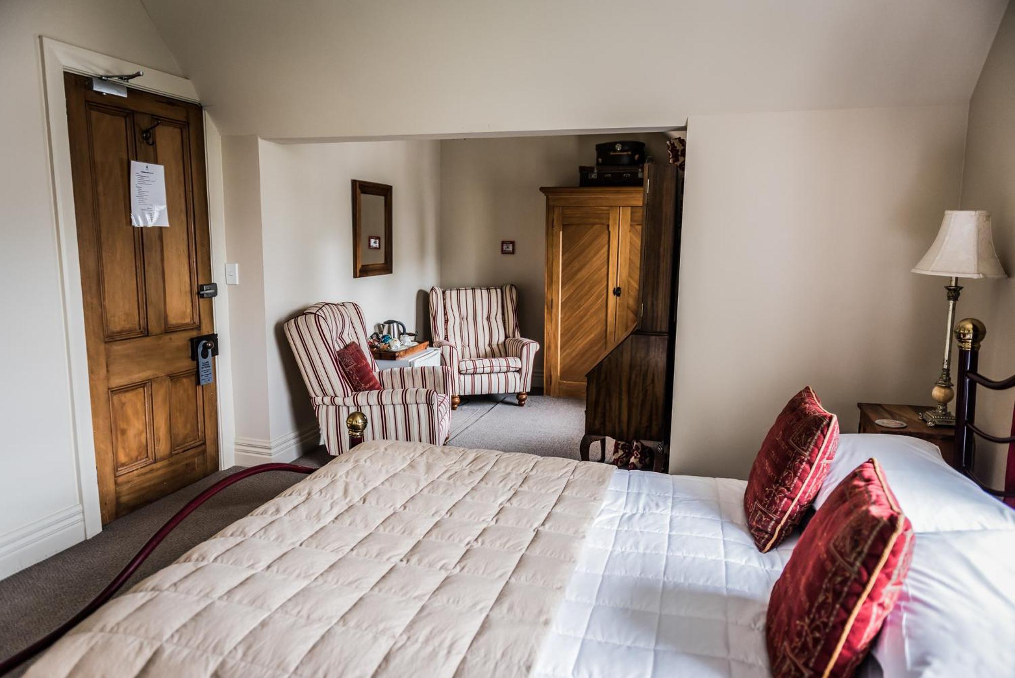 Queen Room