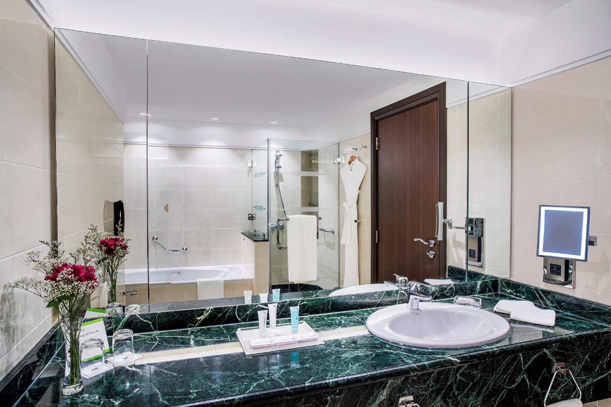 One Bedroom Apartment