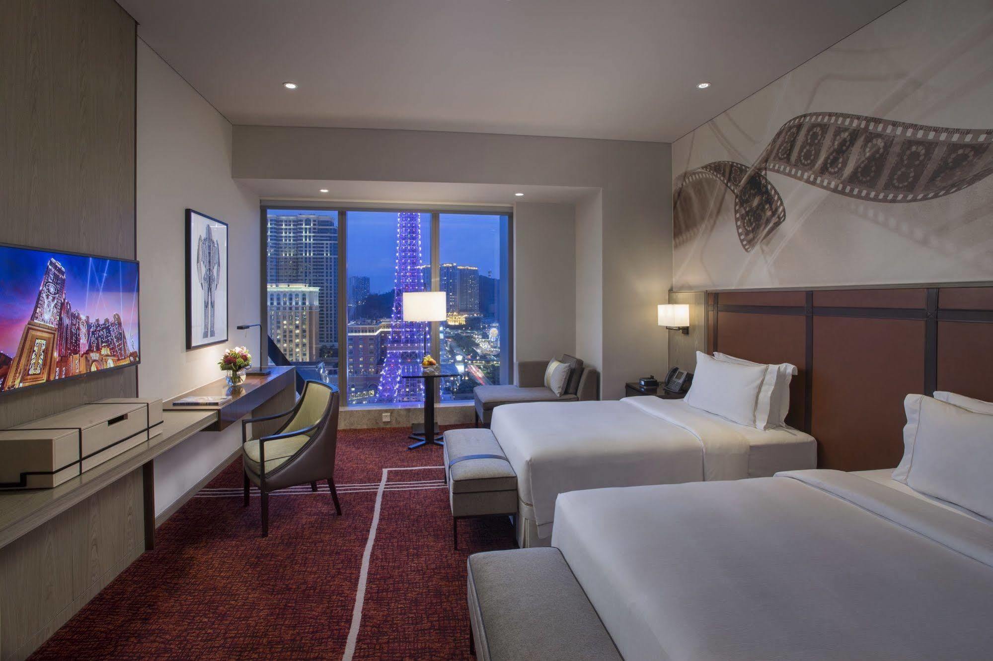 Studio City Hotel Celebrity Premium Vista Twin Room