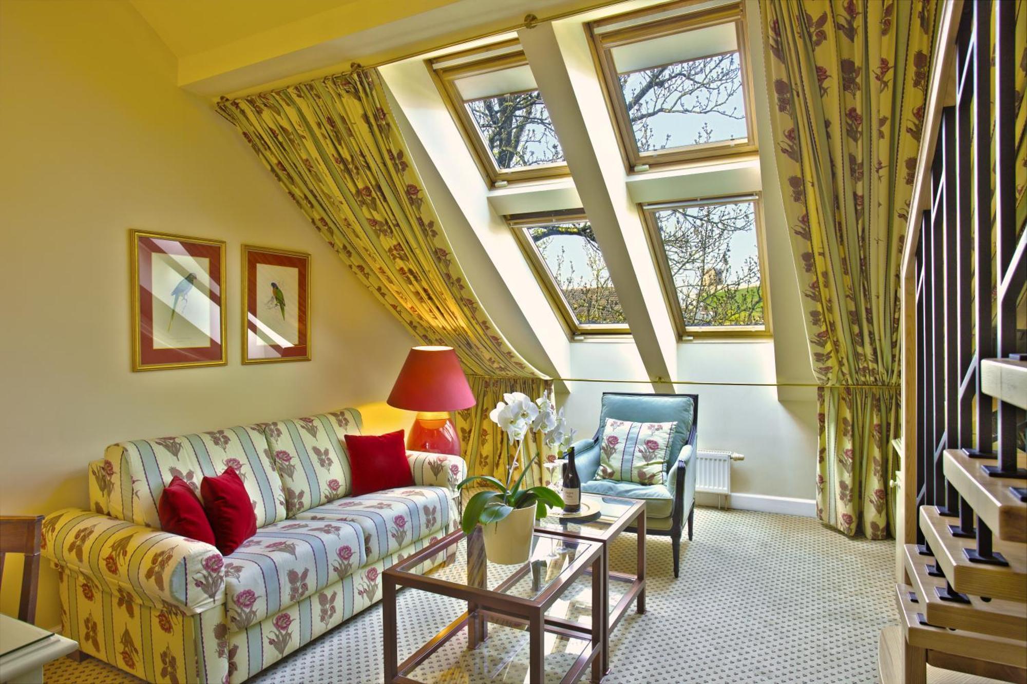 Family Room Spa access