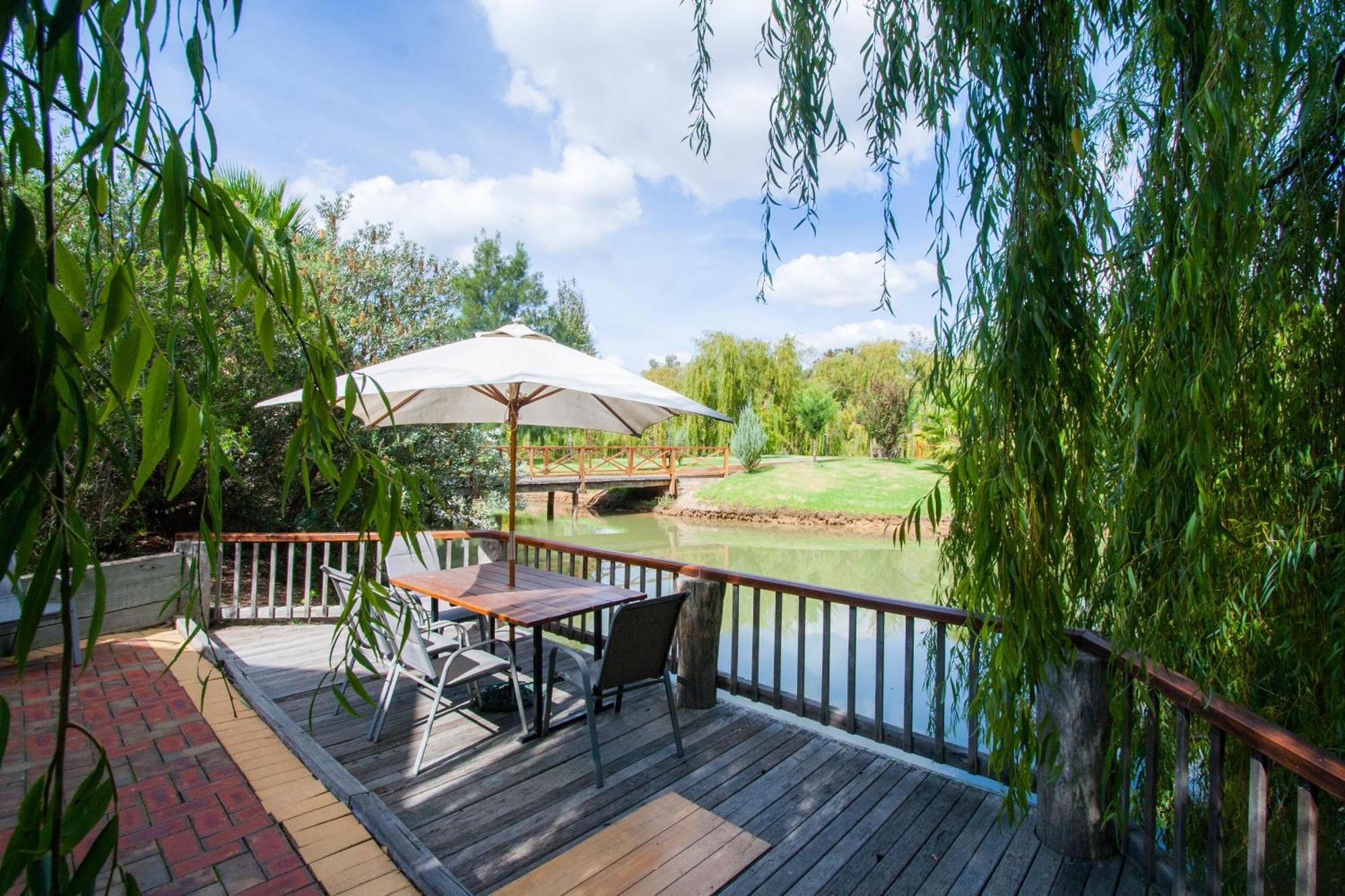 Two-Bedroom Villa Lake View Spa Bath