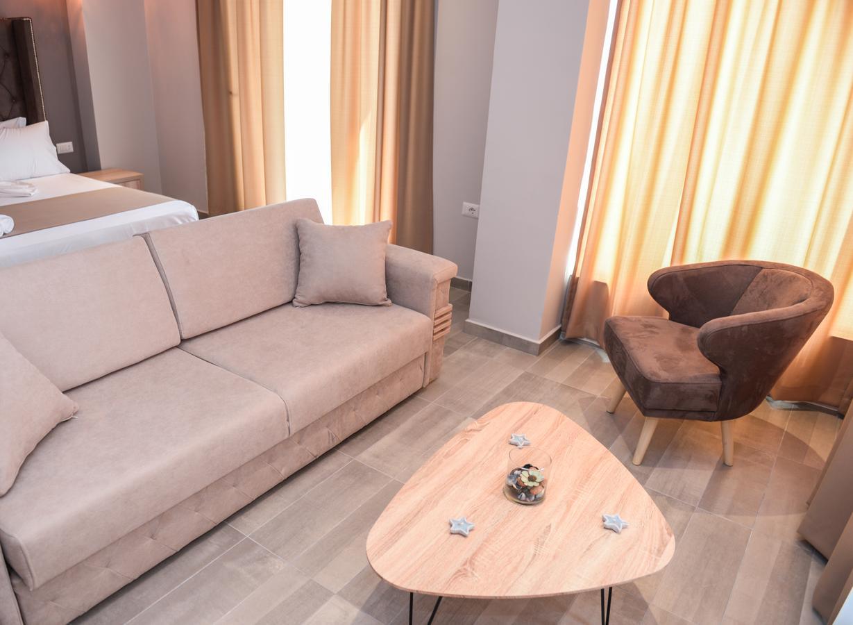 Junior Suite,696015486:JPEG