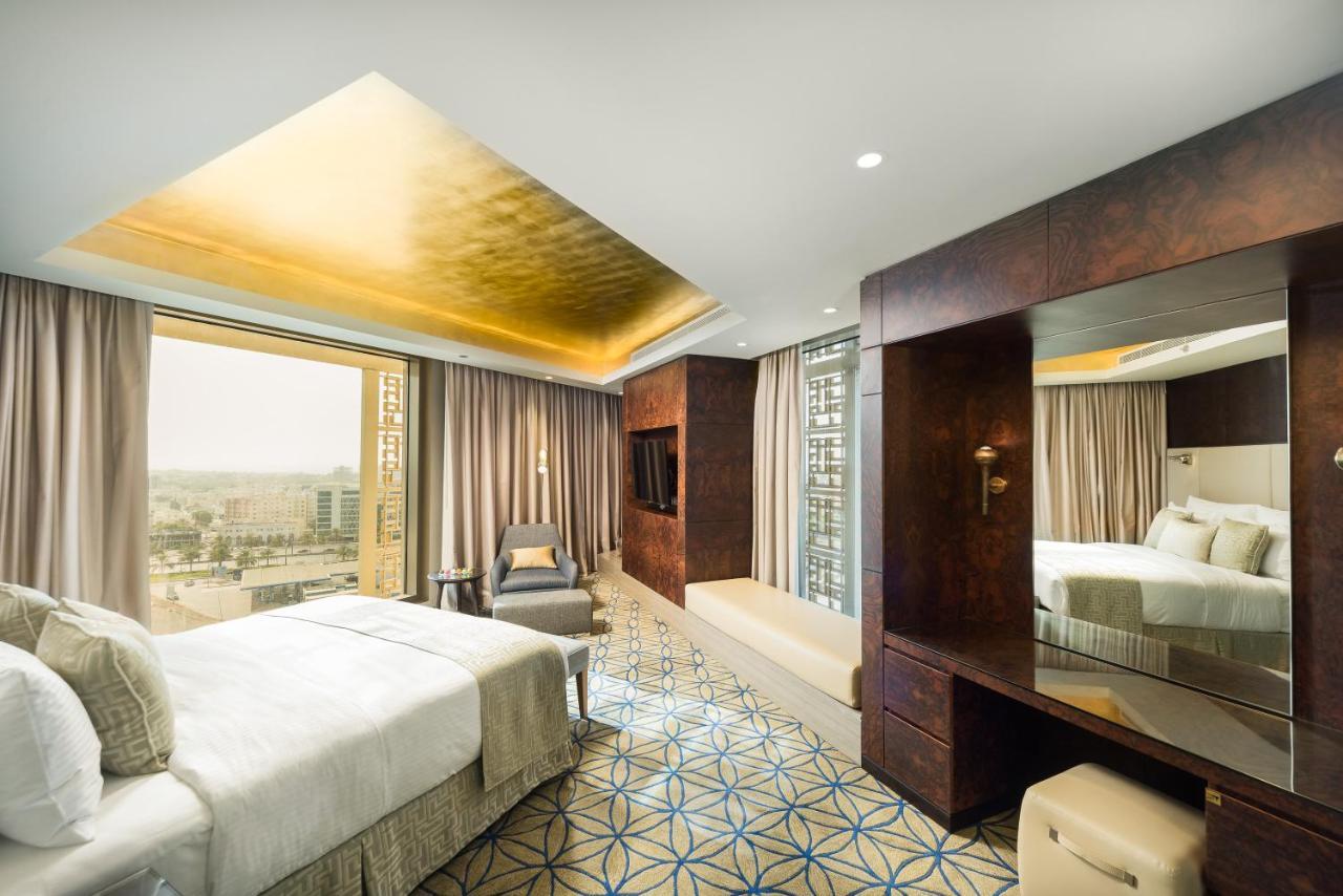 Royal Suite with Executive Lounge Access