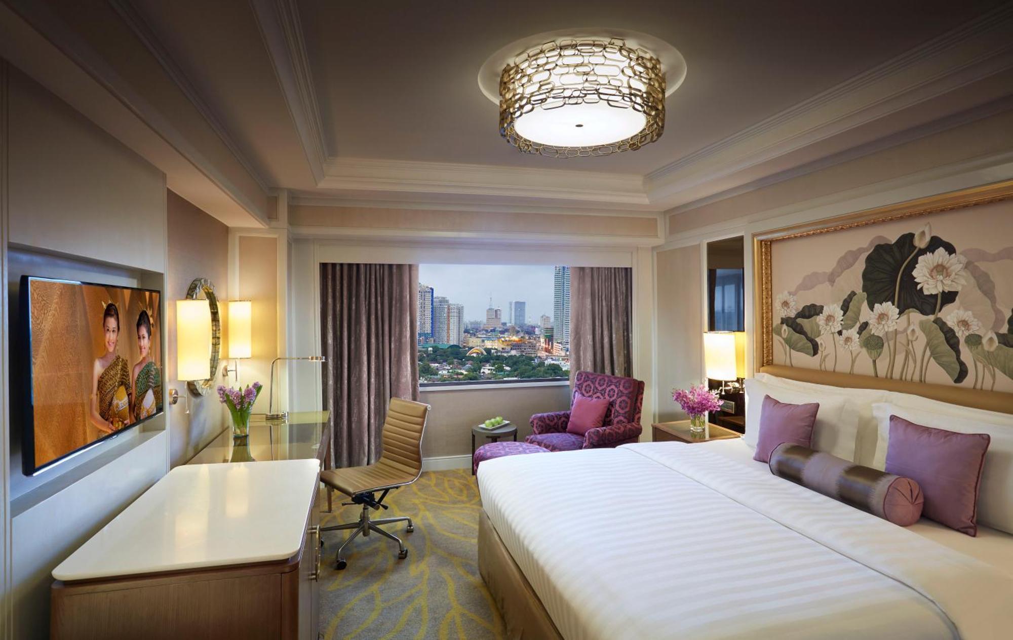 Club Premier King Room