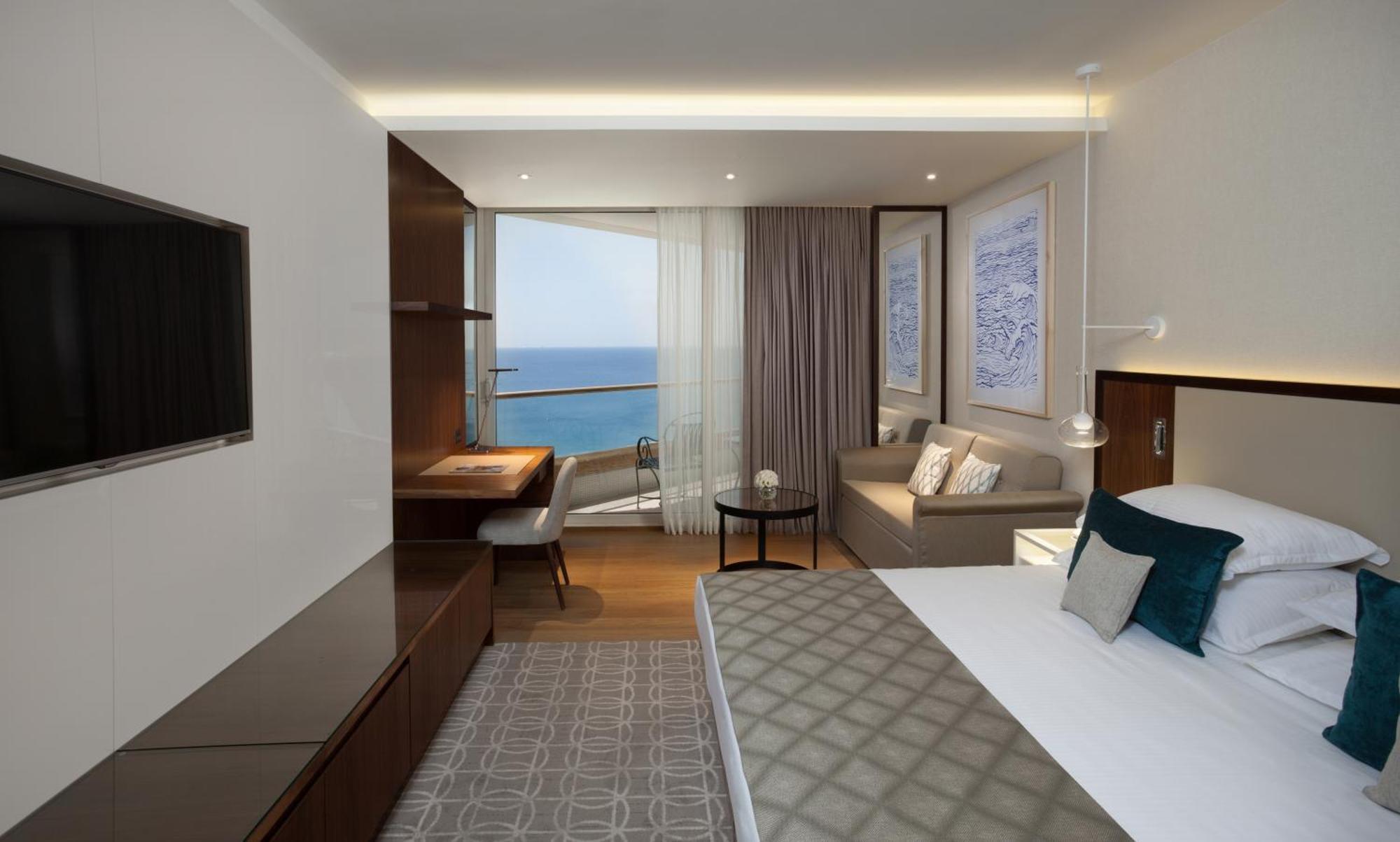 Bellavista Room