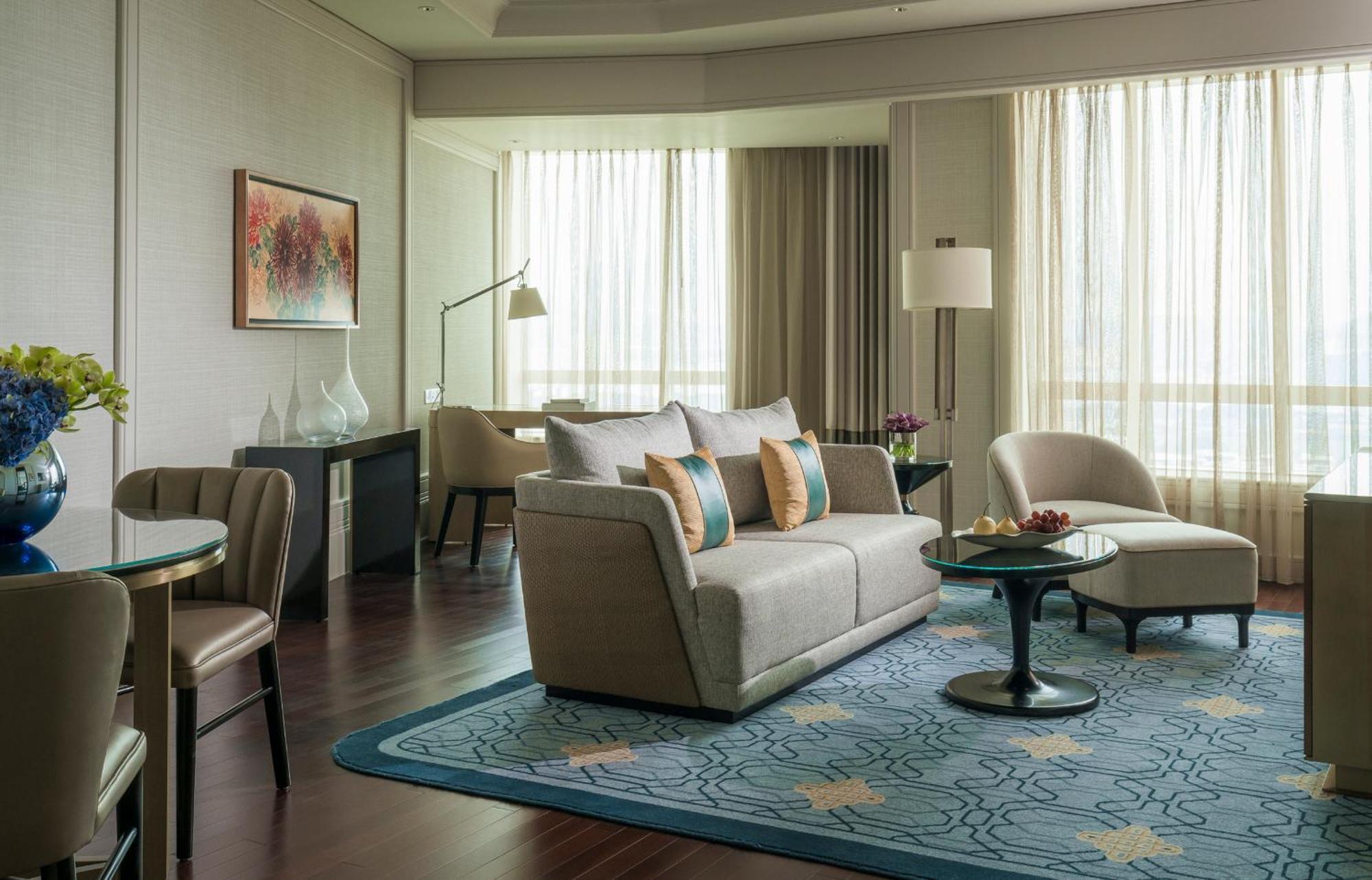 Executive King Suite,700811227:JPEG