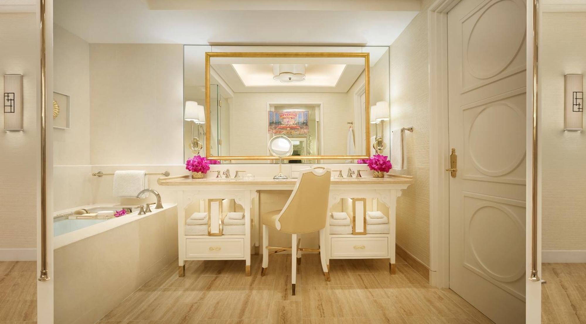 Palace King Room