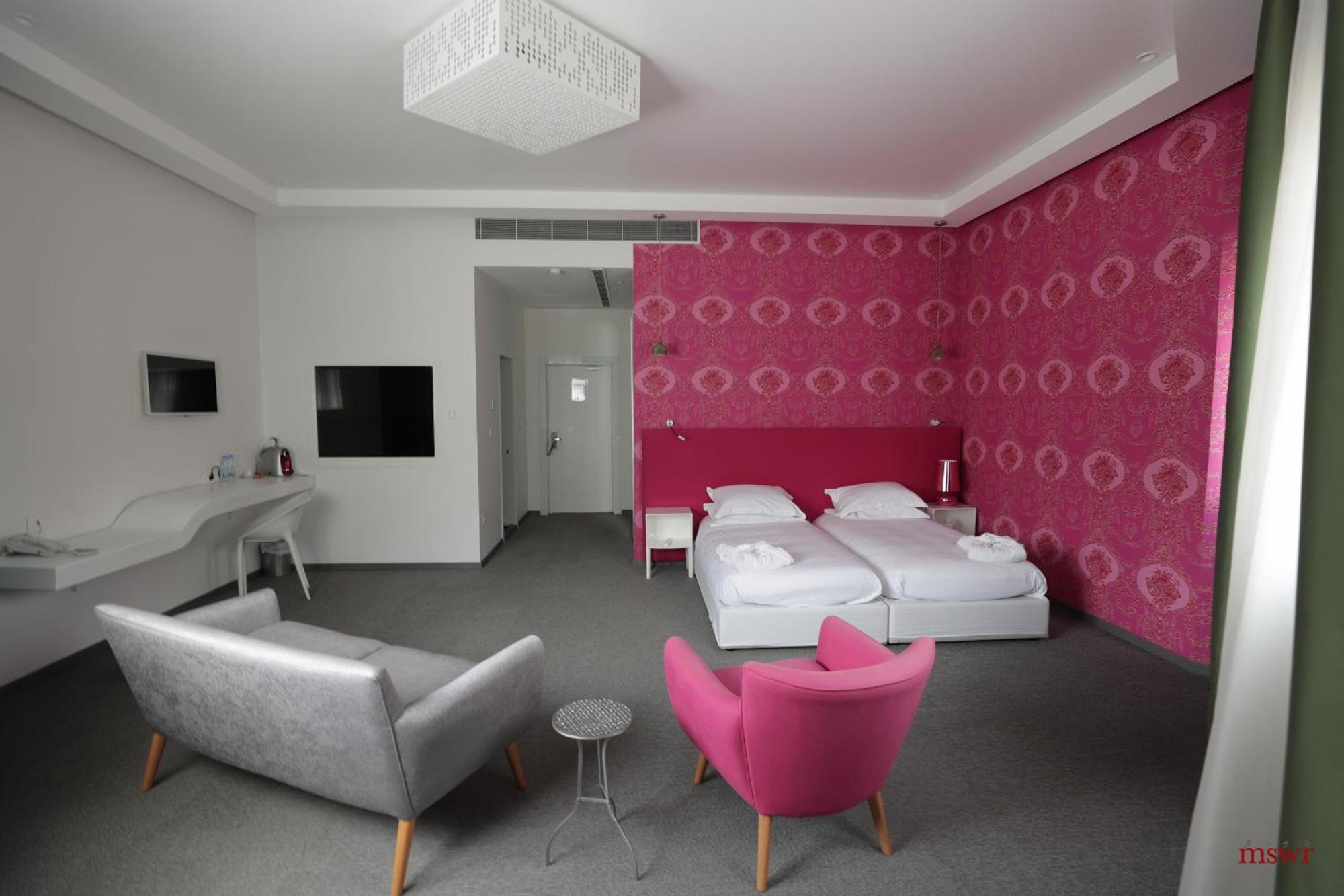 Junior Suite Mountain View