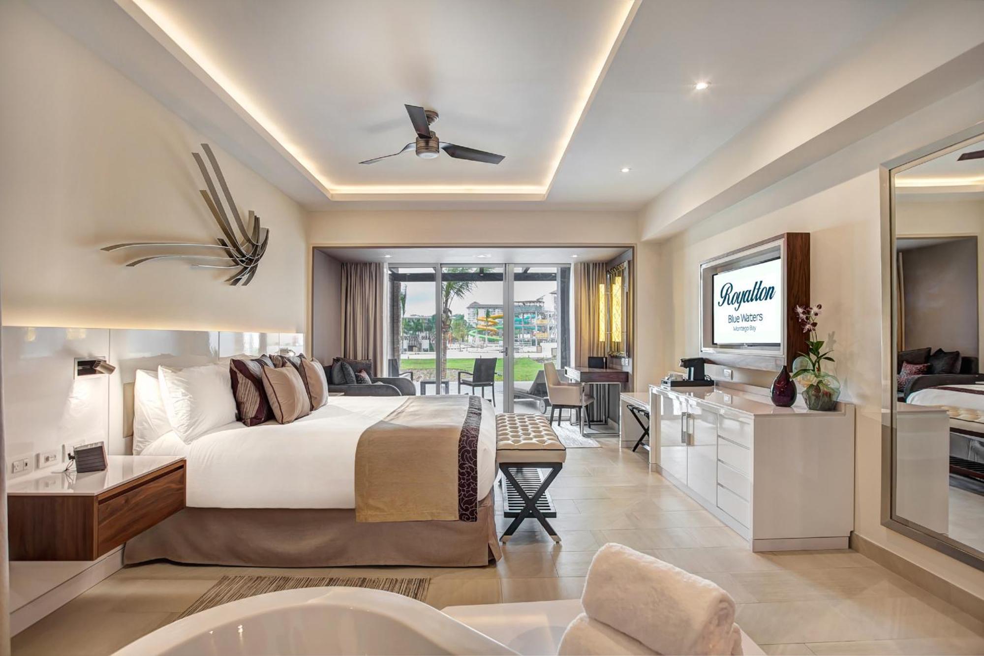 Luxe Junior Suite aan Zwembad, Diamond Club