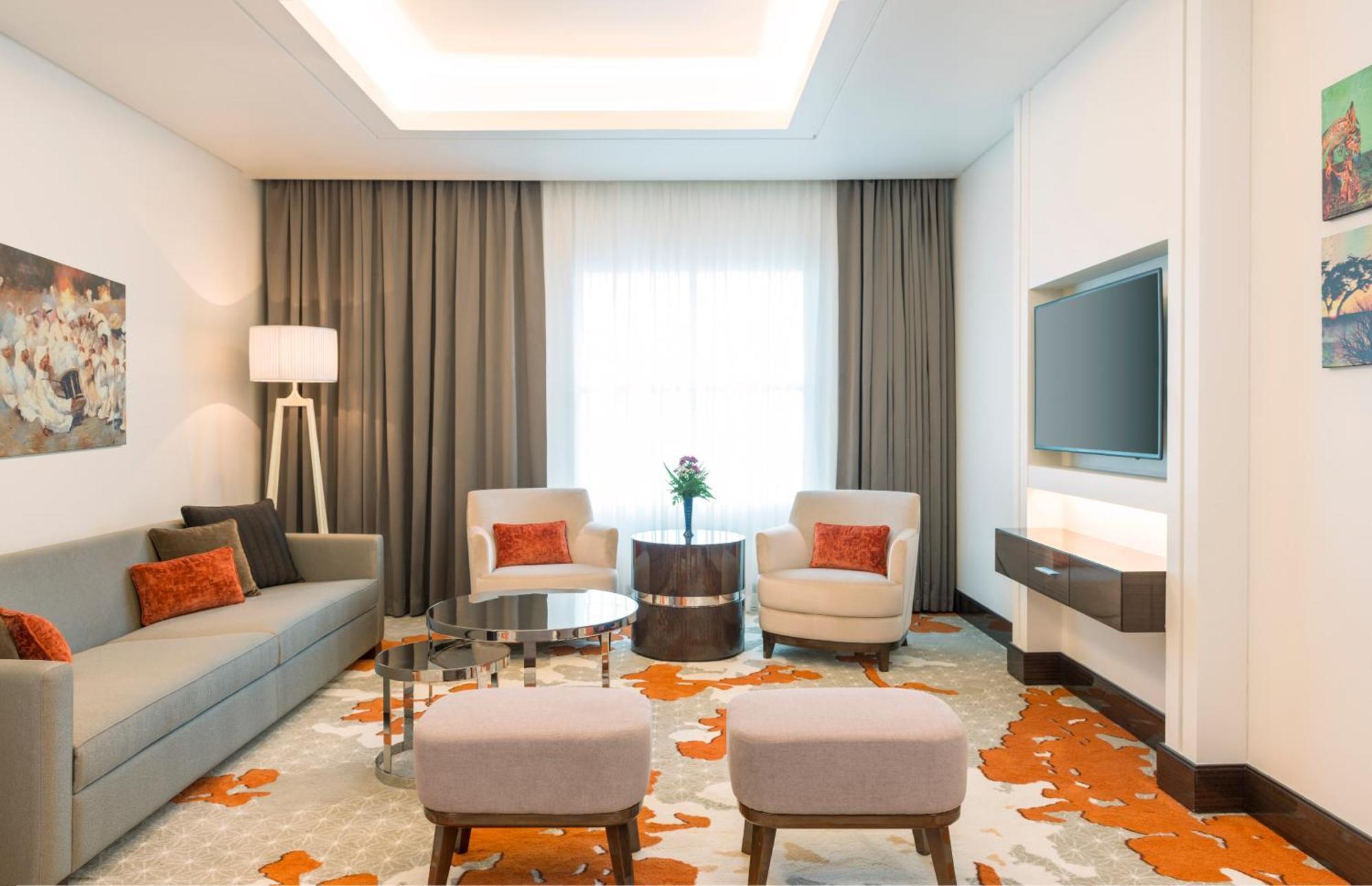 Suite with Lounge Access,712051273:JPEG