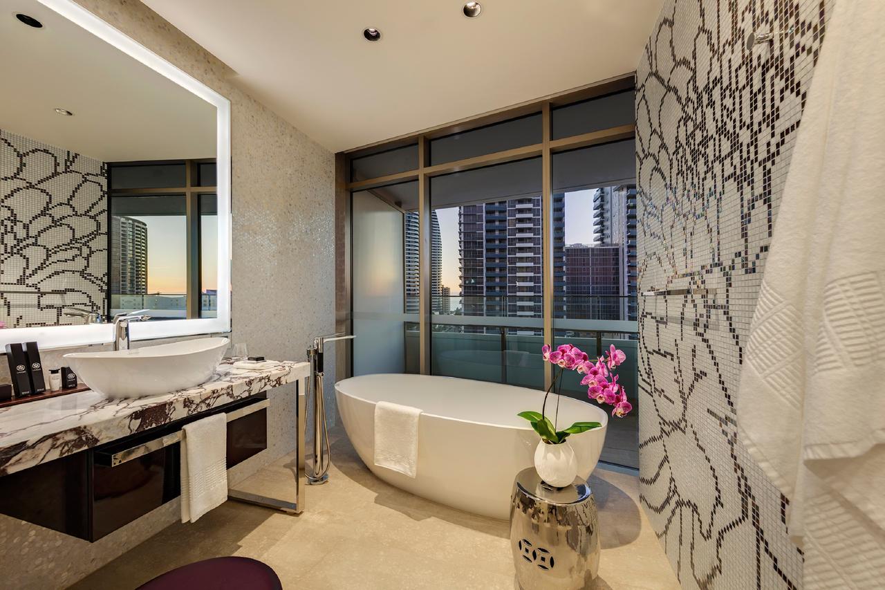 Penthouse Suite