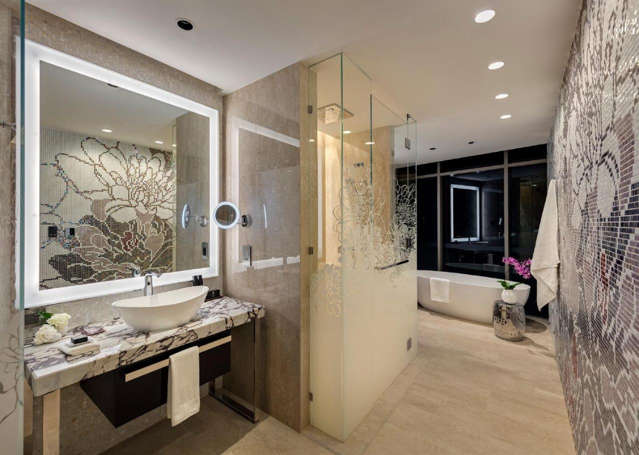 Penthouse Suite