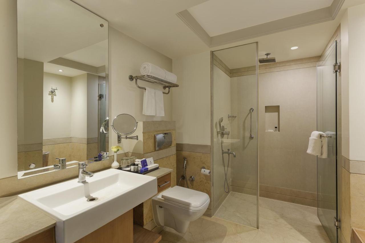 Club Regency Room With Railway Station Transfers,945543904:JPEG