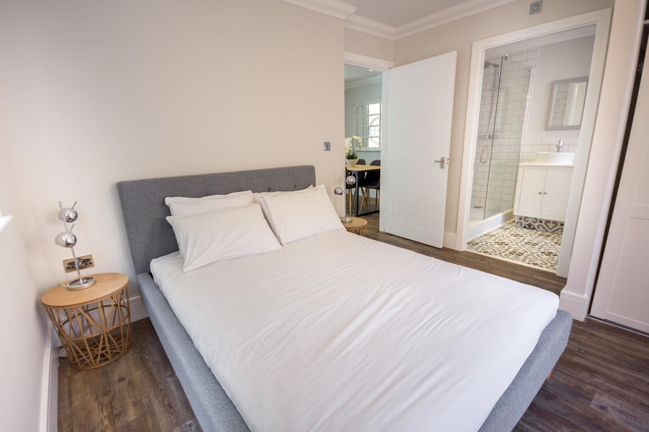 Island Chalet 6 Berth 3 Bed Pet Free