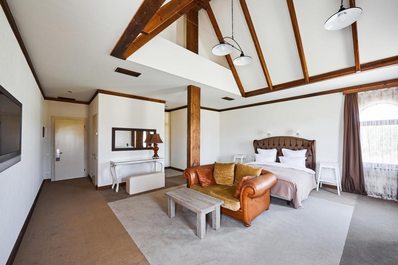 Junior Suite (Annex Building)