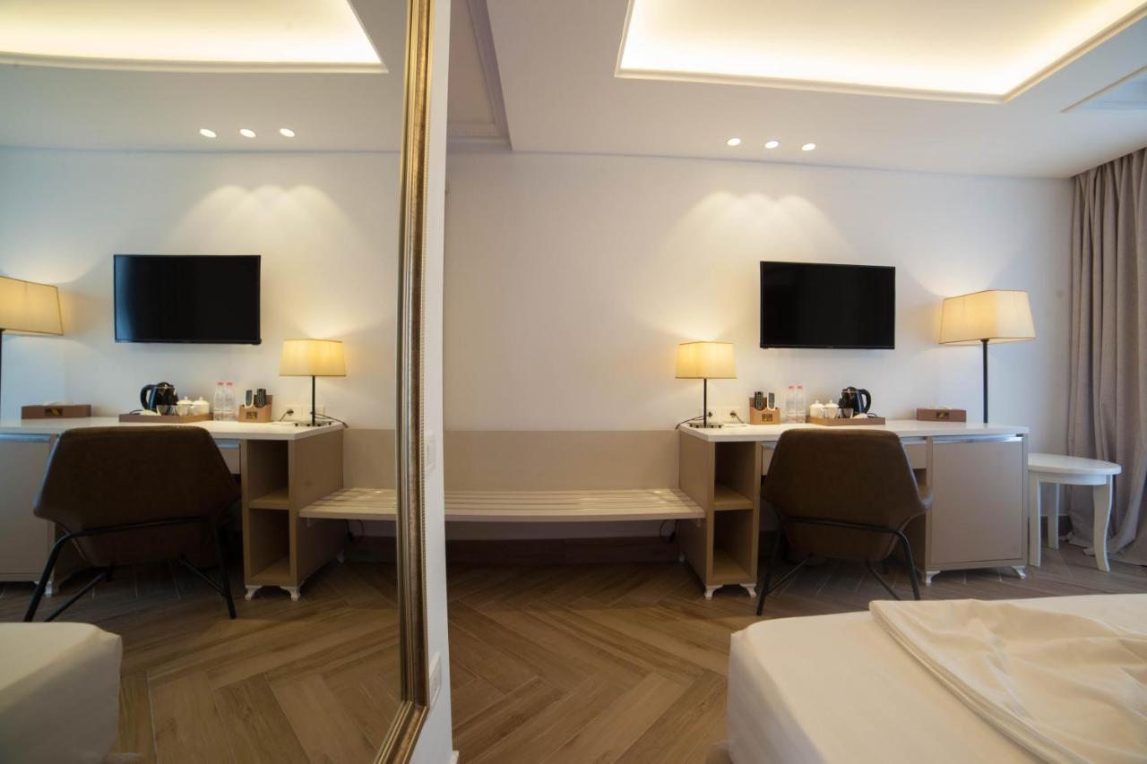 Deluxe Triple Room,724655566:JPEG