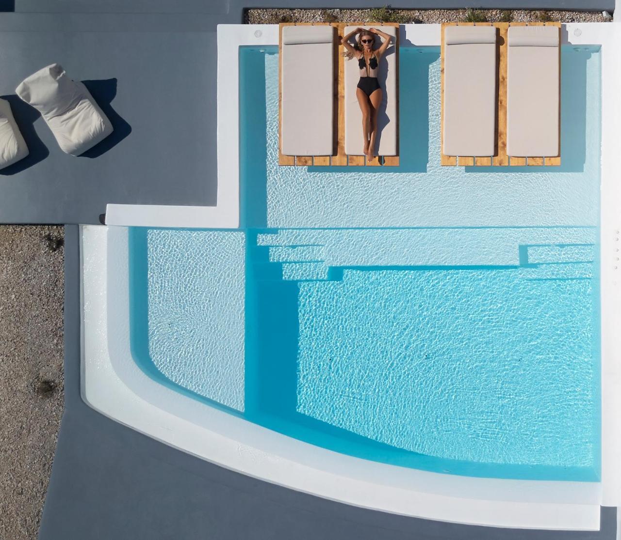The Eclectic Villa Infinity Heated Private Pool