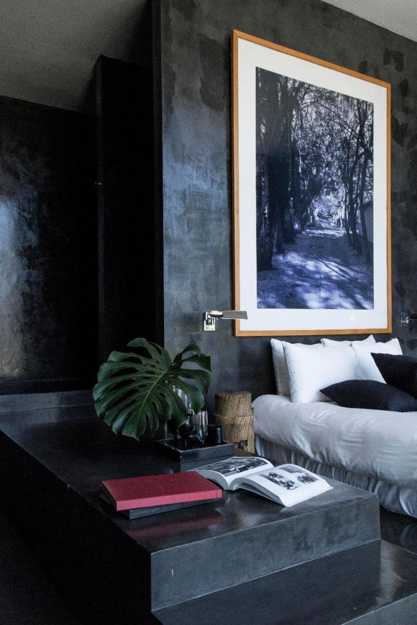 Urban Suite Bath