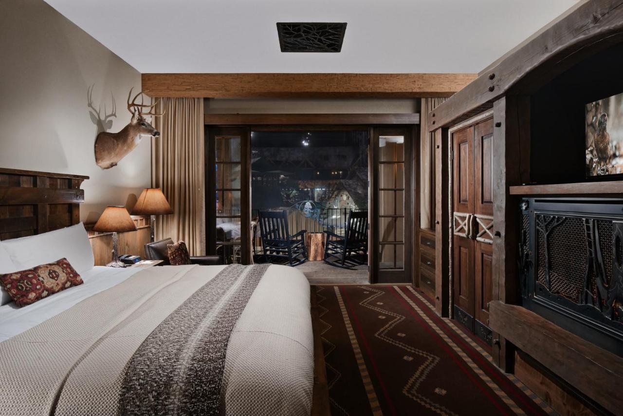 Interior King ADA