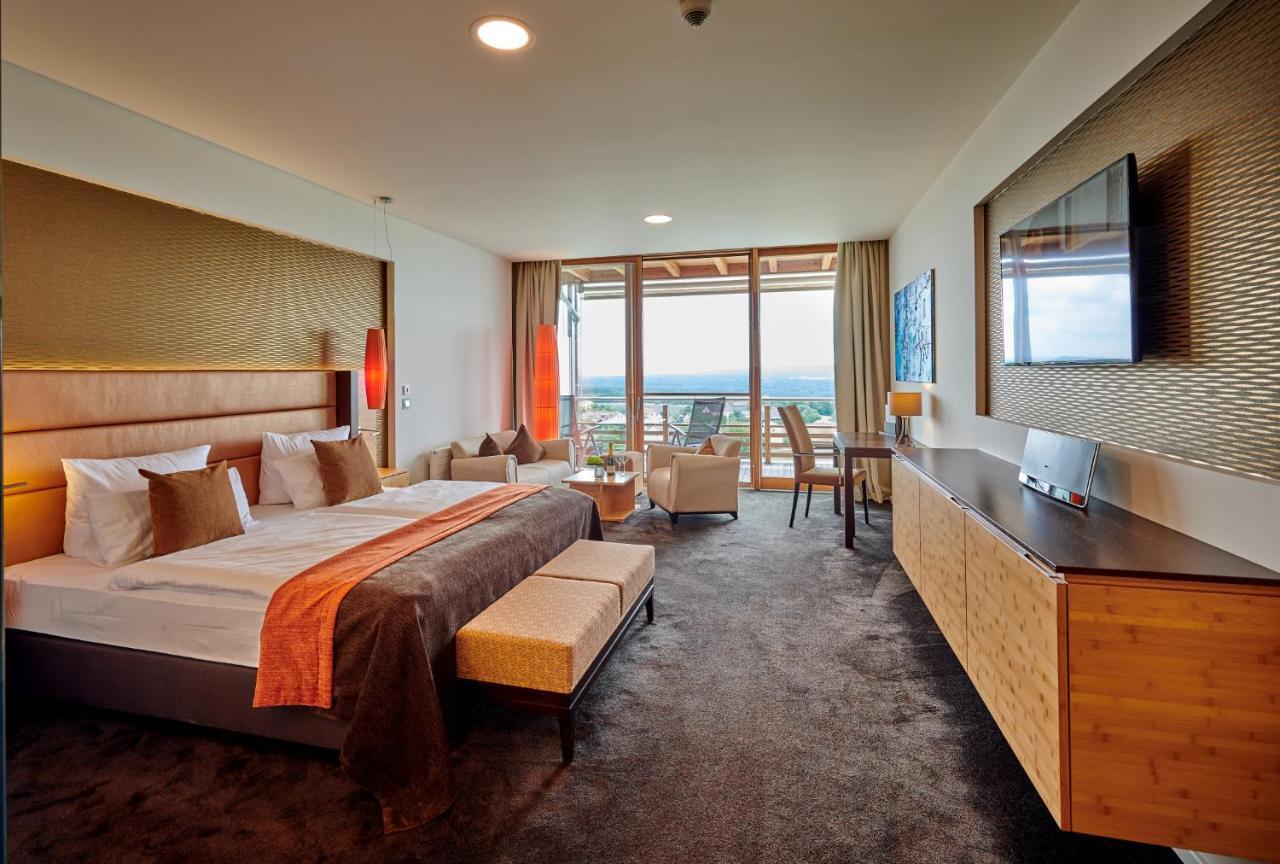 Junior Suite Lake View