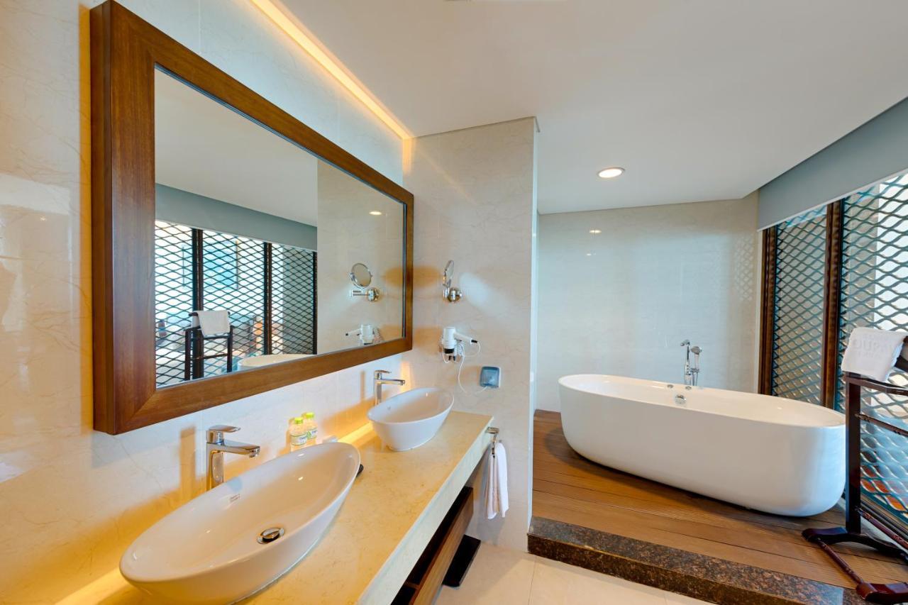 Suite with Sea View