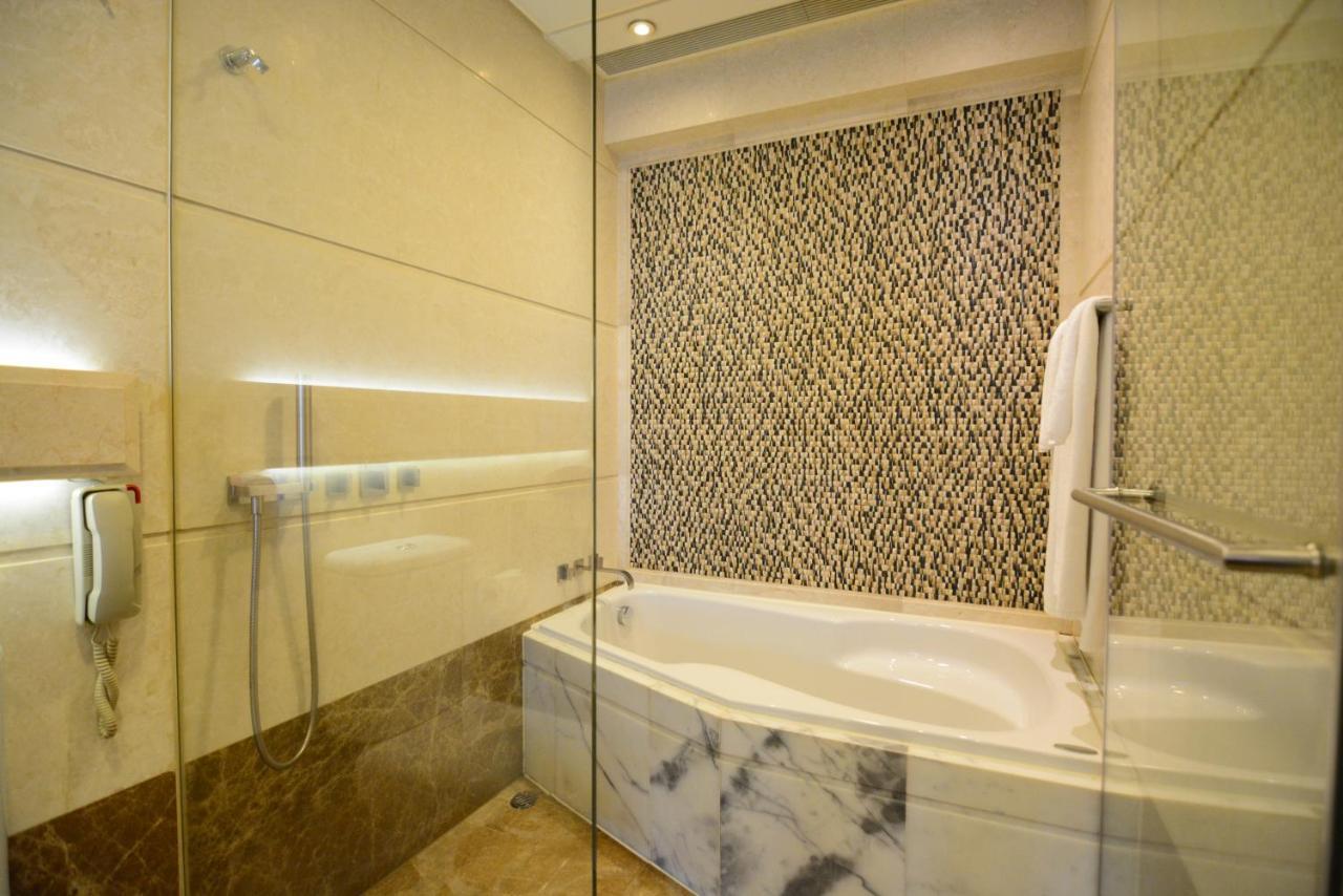 Superior King or Twin Room Harbour View