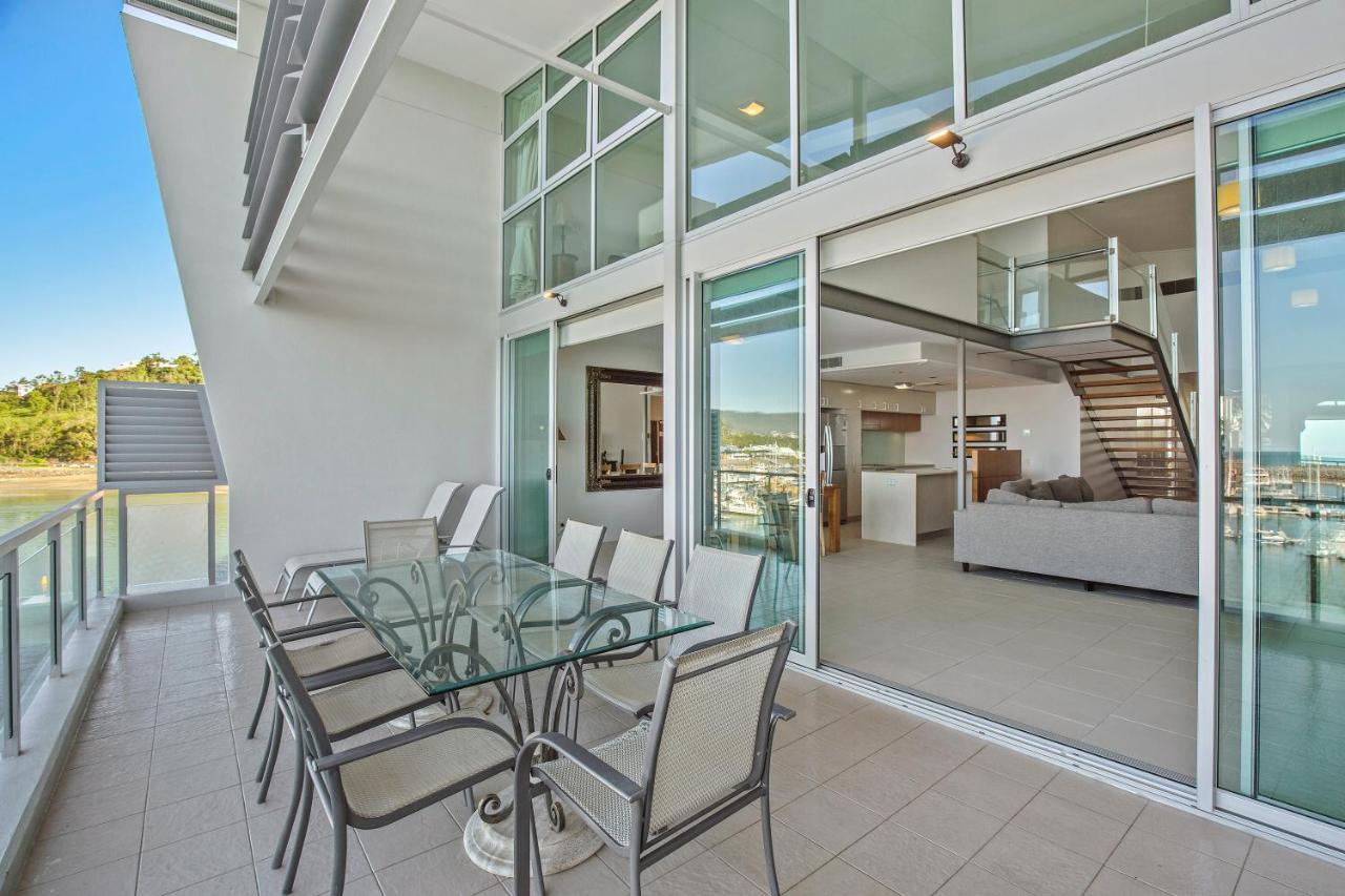 4 Bedroom 3 Bathroom Waterfront Loft Penthouse