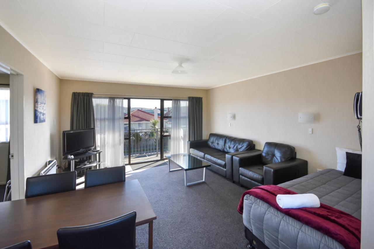 Two-Bedroom Apartment (6 Adults)