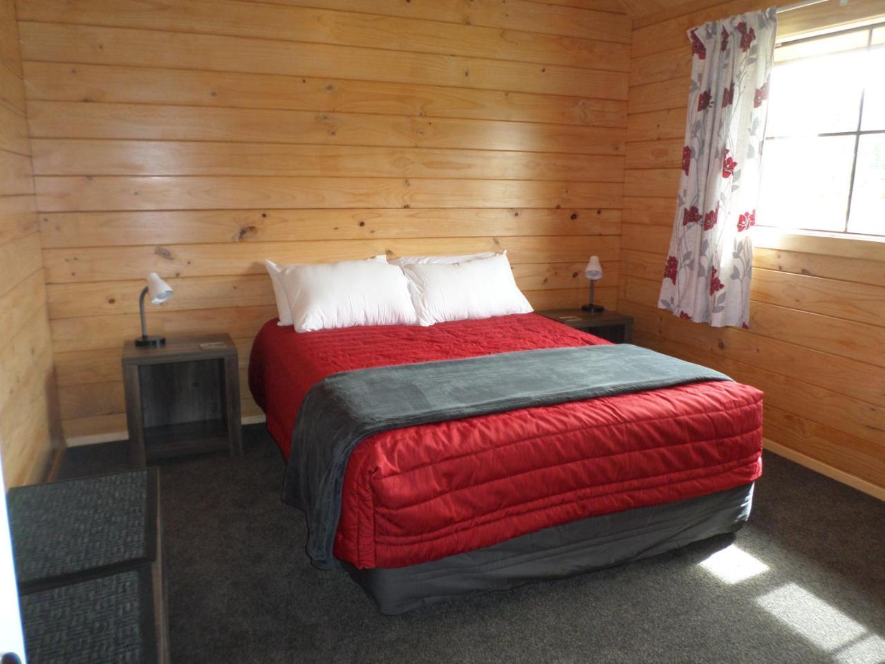 Superior Chalet,750043970:JPEG