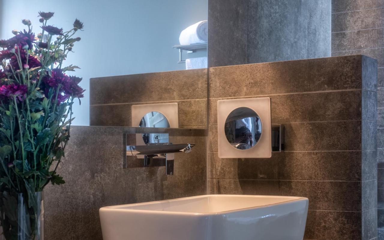 Deluxe Double or Twin Room Sea View