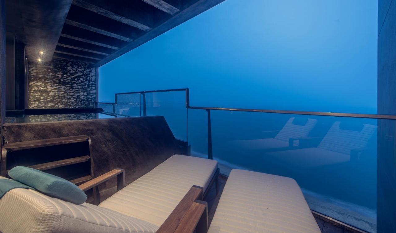 Suite Private Pool