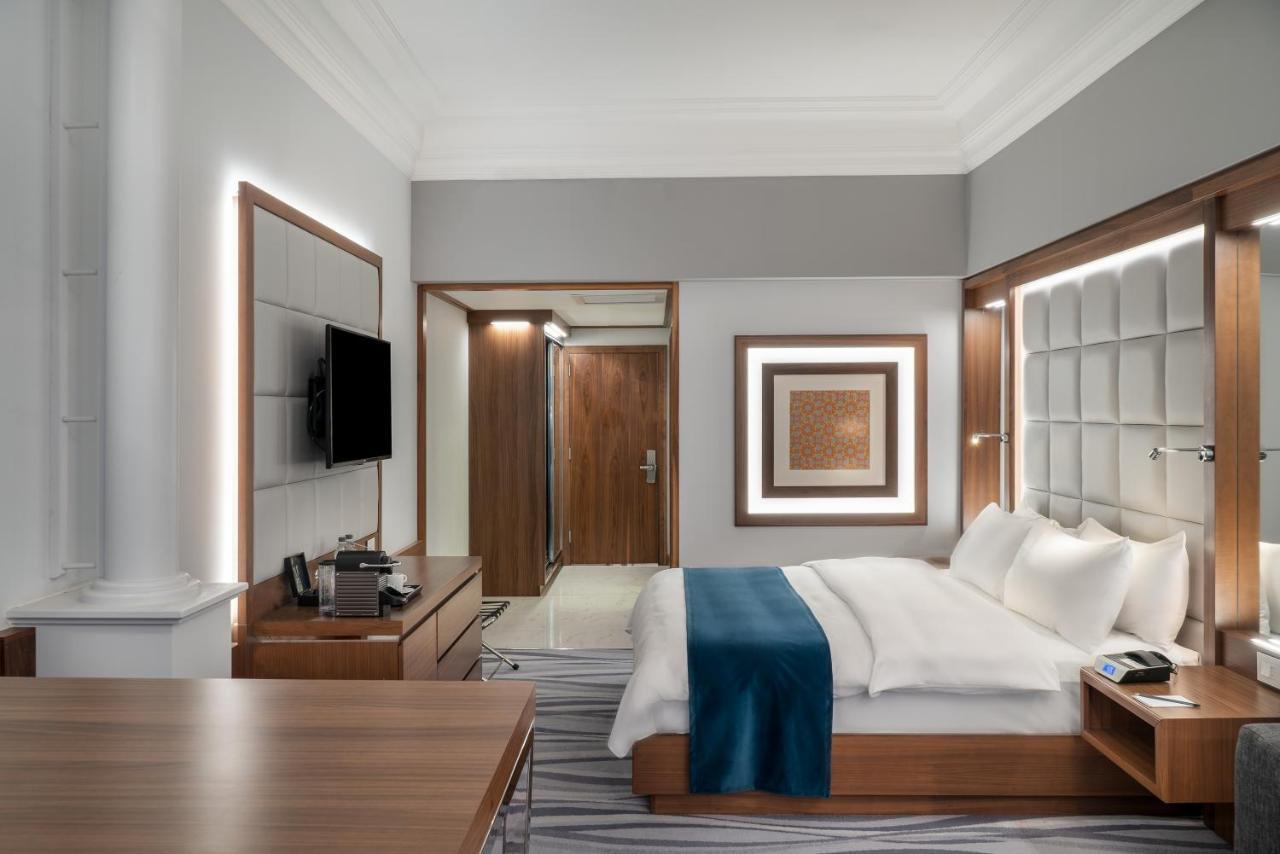 Executive King Room