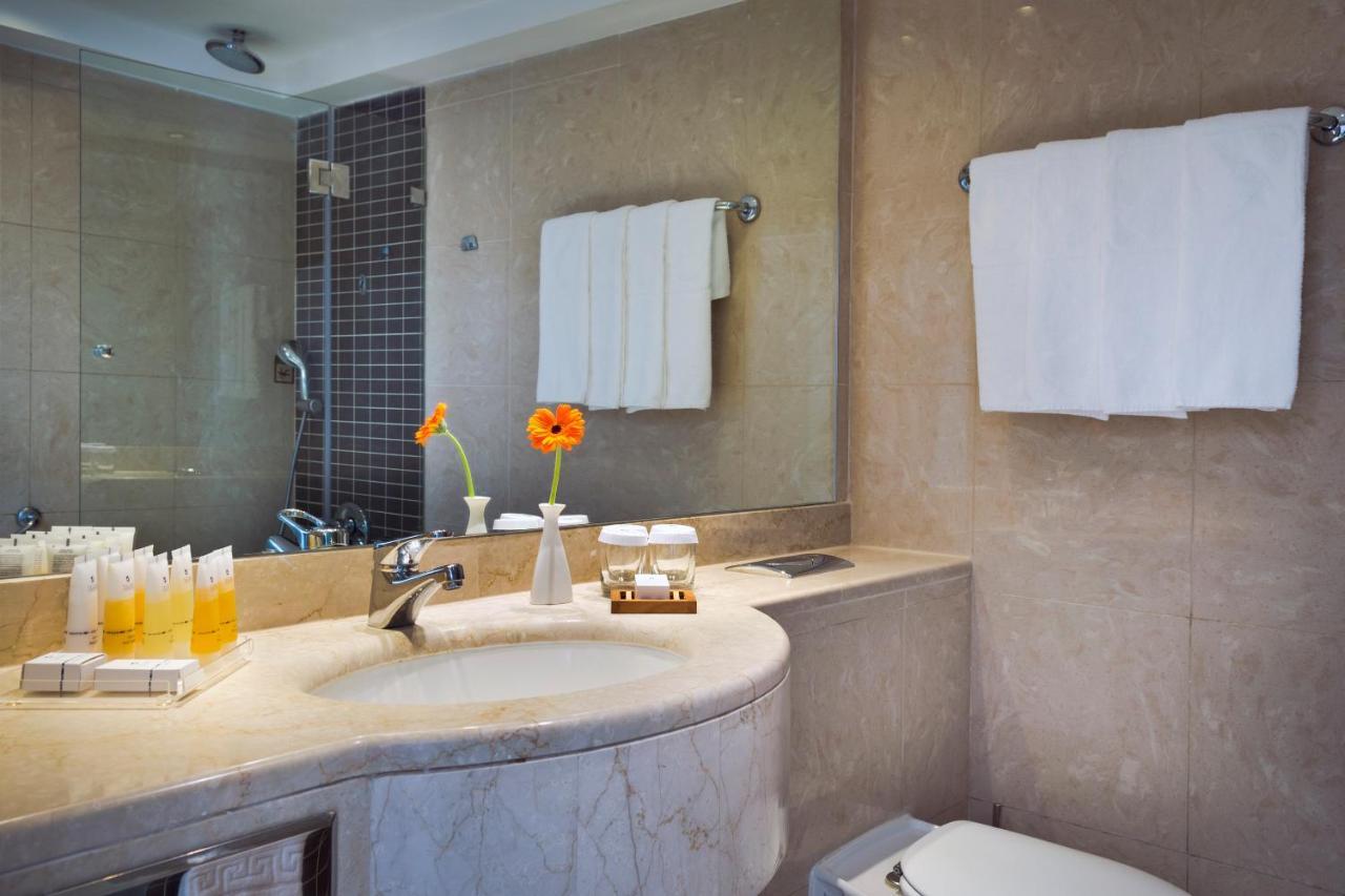 Pool View Room