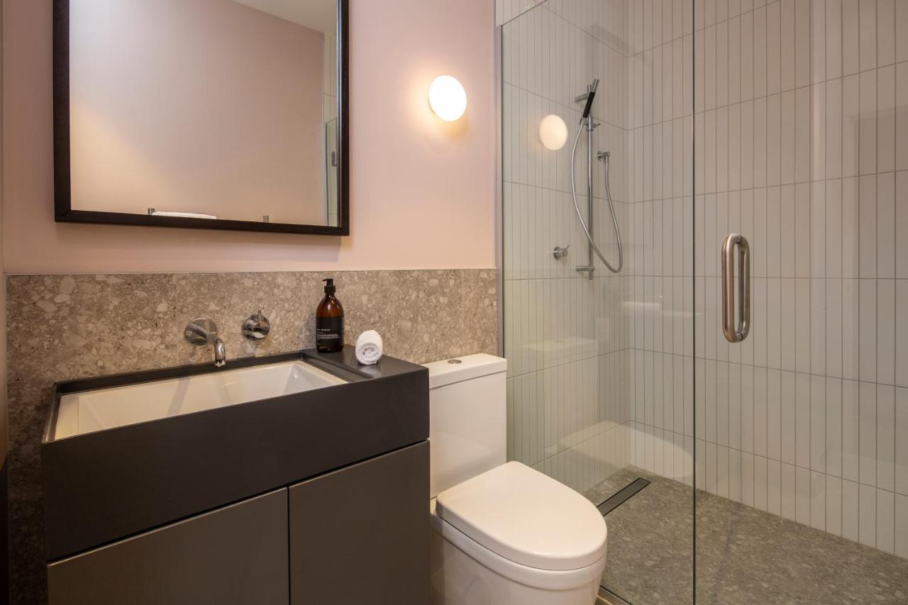 1 Bed Studio with Skylight Window