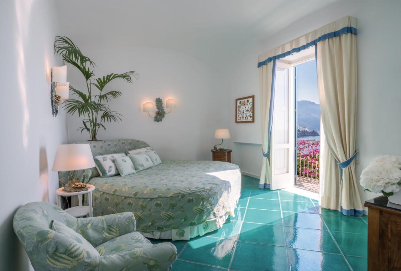 Honeymoon Suite,1662397259:JPEG