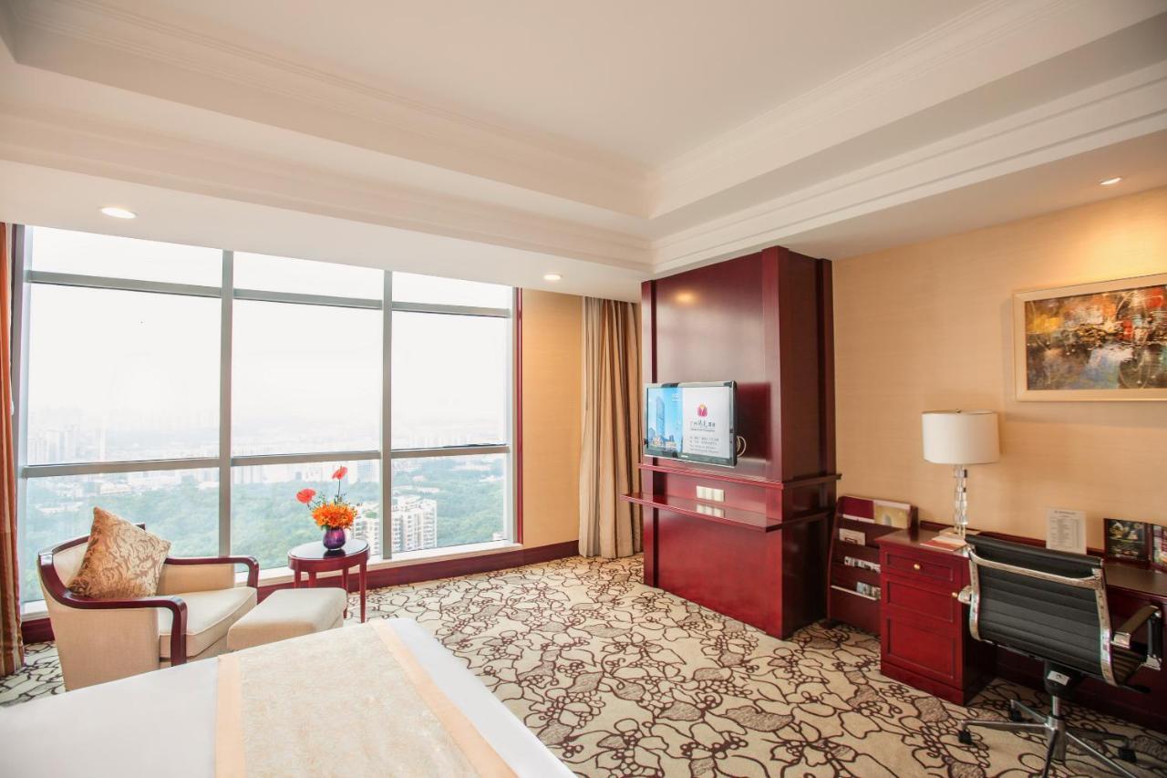 Garden View King Bed Room