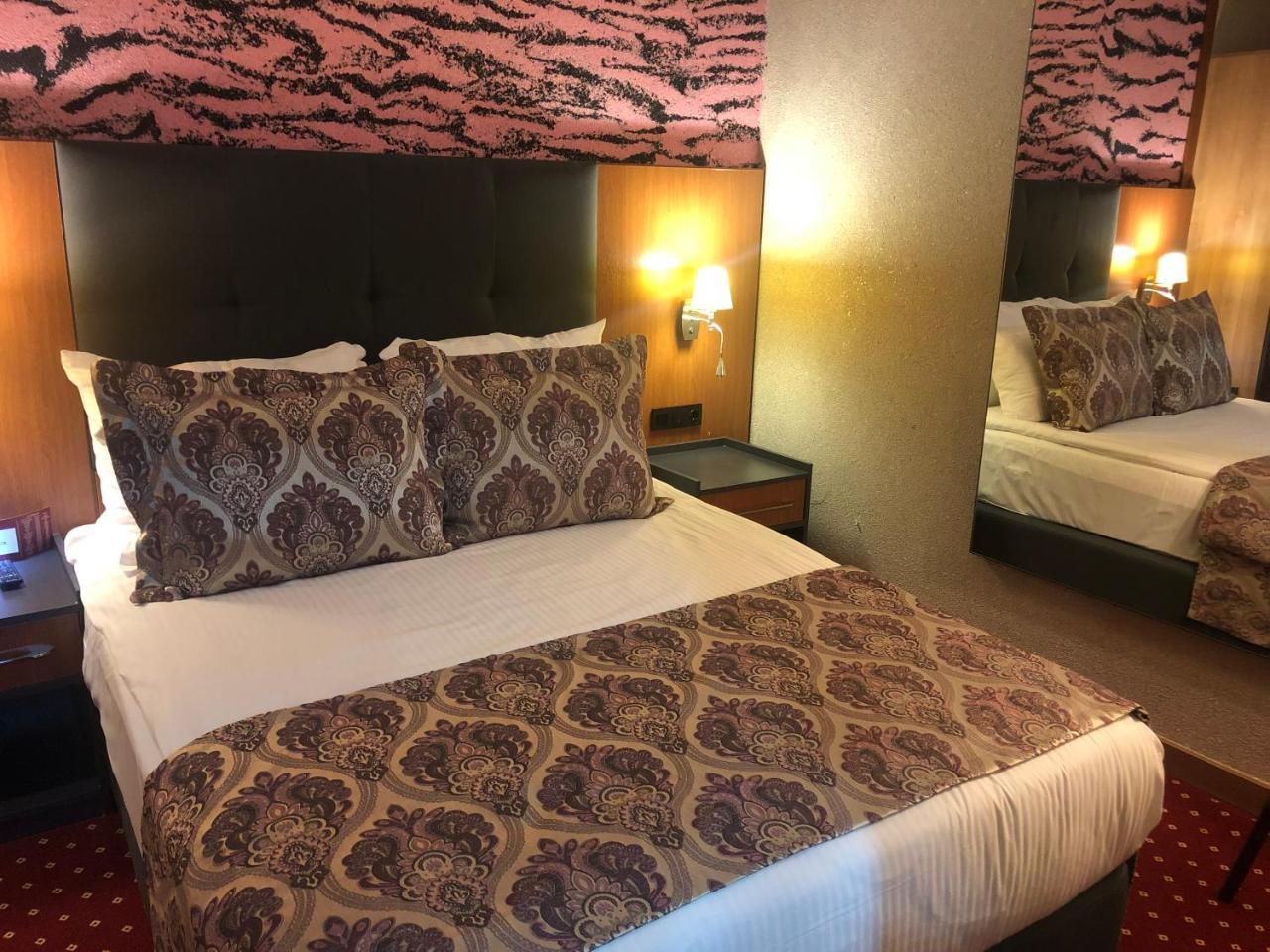 Budget Double Room,763166956:JPEG
